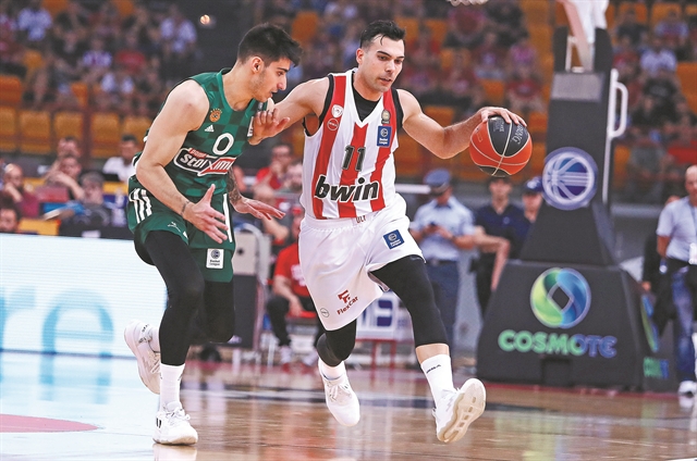 Οι προδότες, οι προδοσίες και οι προδομένοι