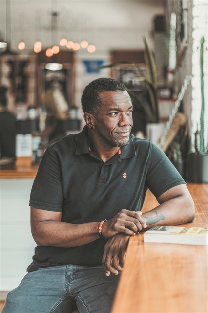 «Ο Νότος σφύζει από μαγεία και από αίμα»