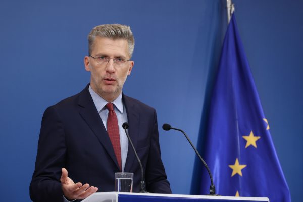 Σκέρτσος για οικονομικό πρόγραμμα ΣΥΡΙΖΑ: «Το μαύρο δεν ταιριάζει στην Ελλάδα»