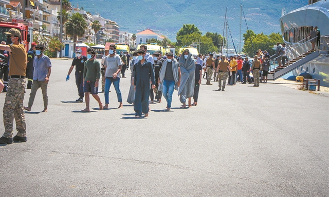 Η αλληλεγγύη κατοίκων και τοπικών κοινωνιών μπροστά στους απελπισμένους ναυαγούς