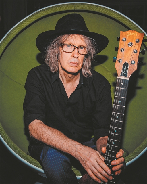 «Ακούω τα τραγούδια μας για δουλειά, όχι για διασκέδαση»