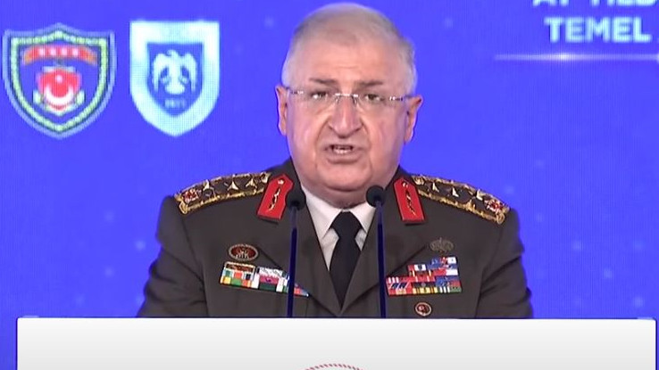 Η εμπλοκή του νέου υπουργού Άμυνας της Τουρκίας στον θάνατο 34 ανθρώπων και στο αποτυχημένο πραξικόπημα