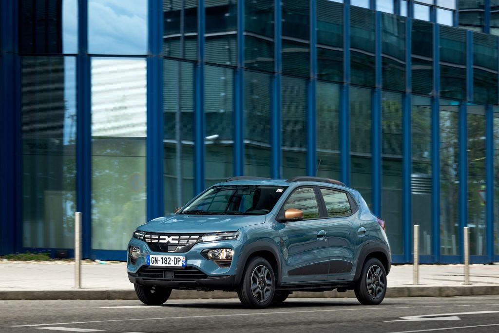 Dacia Spring: Το νέο ηλεκτρικό ήρθε στην Ελλάδα με τιμή που τα …σπάει