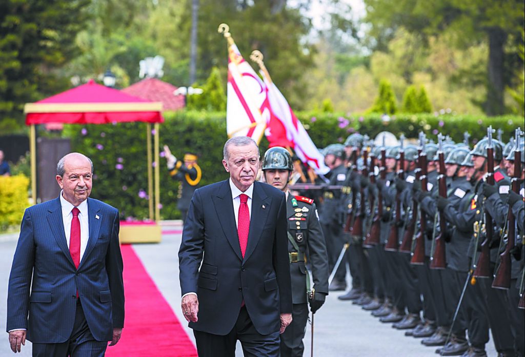 Επιμένει στα δύο κράτη ο Ερντογάν