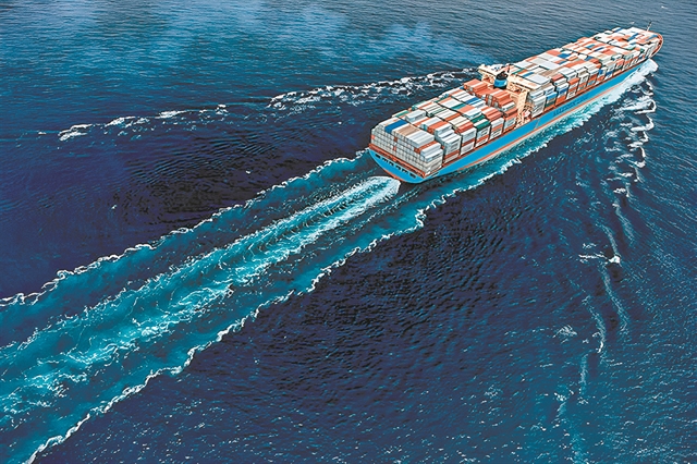 Ελυσε κάβους το μεγαλύτερο δεξαμενόπλοιο στον κόσμο