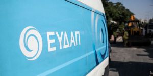 ΣΥΡΙΖΑ: Κανείς δεν πιστεύει τον Μητσοτάκη ότι το νερό θα μείνει στο Δημόσιο