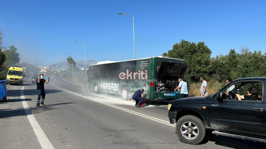 Φωτιά σε λεωφορείο του αστικού ΚΤΕΛ στην Κρήτη