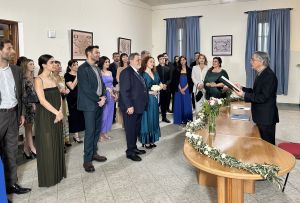 Η Γη της Ελιάς: Ενας γάμος πλημμυρίζει χαρά τους ήρωες