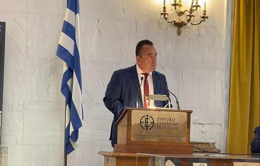 ΠΑΣΟΚ: Αποσύρει την υποψηφιότητα Γλύκα από την Α’ Πειραιά