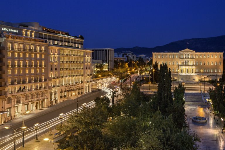 Καρφίτσα δεν πέφτει στα ξενοδοχεία της Αθήνας