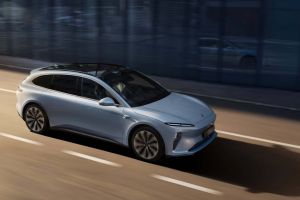 Η Nio έρχεται στην Ευρώπη με ένα αμιγώς ηλεκτρικό που θέλει να βάλει τα γυαλιά στην Tesla