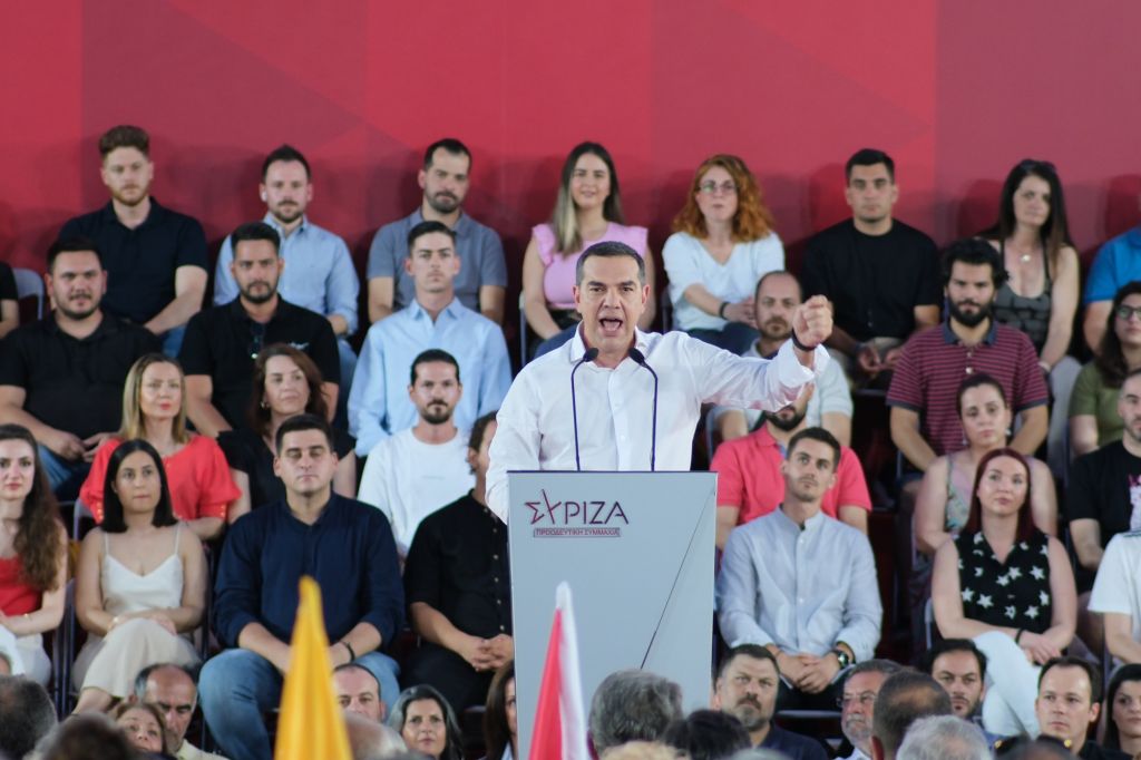 Δείτε live την ομιλία του Αλέξη Τσίπρα στο Σύνταγμα