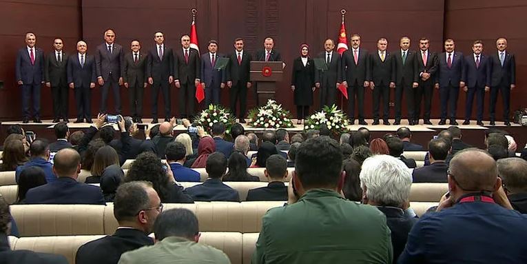 Τουρκία: Το νέο υπουργικό συμβούλιο του Ερντογάν – Εκτός Τσαβούσογλου και Ακάρ | tanea.gr