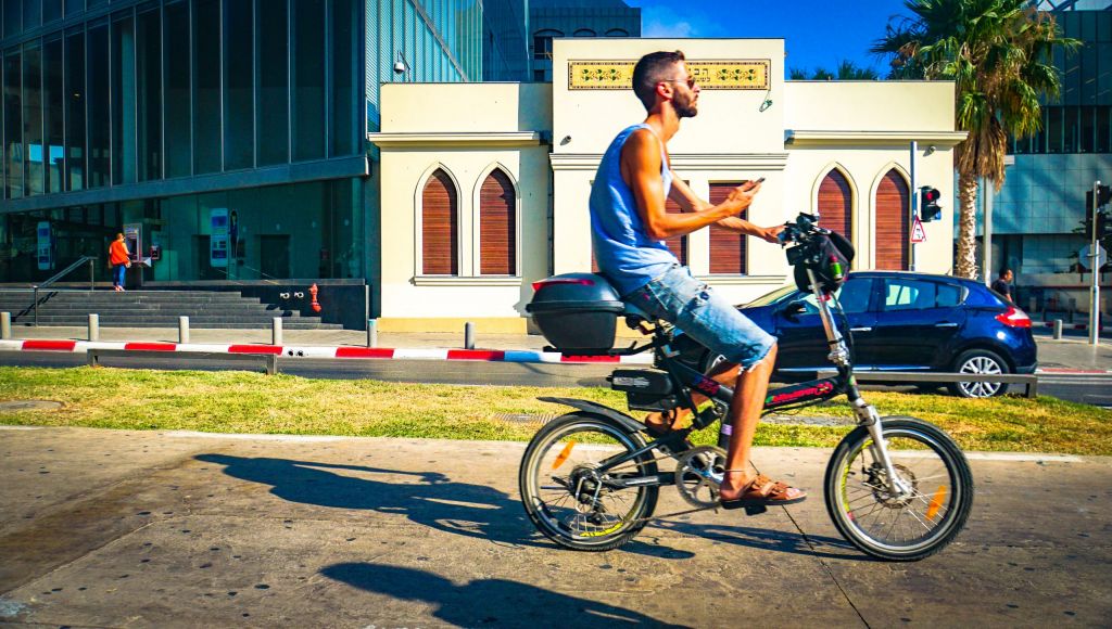 Εκτινάχθηκαν το 2022 οι πωλήσεις ηλεκτρικών ποδηλάτων