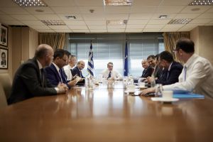 Στη Βουλή μέχρι τις αρχές Αυγούστου τα πρώτα οκτώ μέτρα της κυβέρνησης