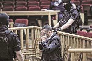 Σκηνικό σύγκρουσης στη Βουλή για τον Κασιδιάρη