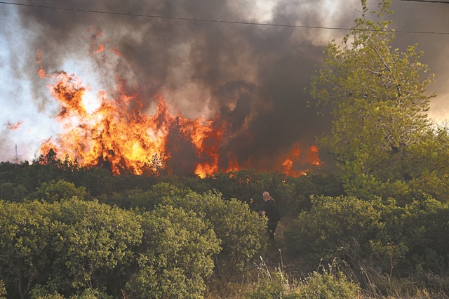 Η φωτιά στην τηλεόραση