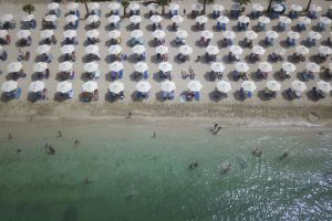 Καιρός: Ανάσα με υποχώρηση θερμοκρασίας το Σαββατοκύριακο