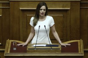 Έφη Αχτσιόγλου: Η καταστροφή απαιτεί μέγιστο συντονισμό και επιχειρησιακή επάρκεια