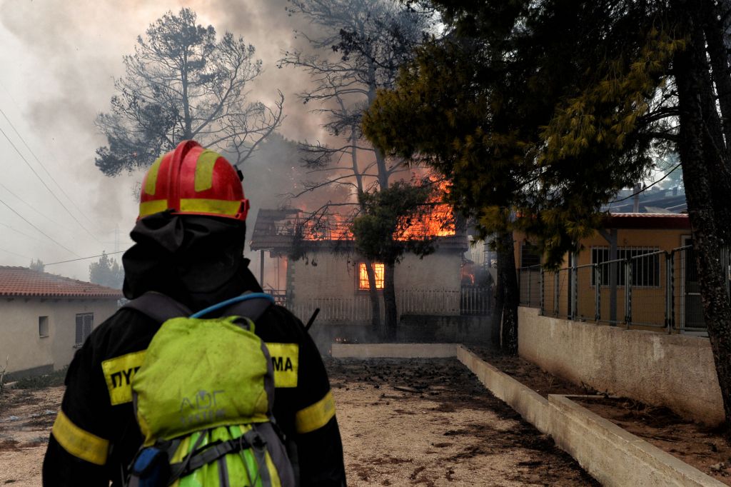 Θλίψη για τον πυροσβέστη που έπεσε εν ώρα καθήκοντος – Ήταν πατέρας δύο παιδιών