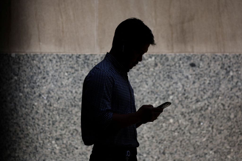 Αντίθετοι στην πρόβλεψη για την επιβολή ρήτρας αναπροσαρμογής στα τιμολόγια των τηλεπικοινωνιών