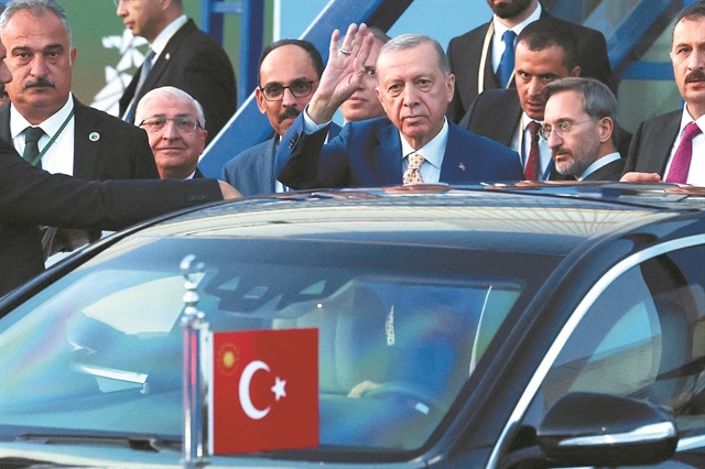 Ο Ερντογάν ανοίγει τον δρόμο στη Σουηδία για το ΝΑΤΟ