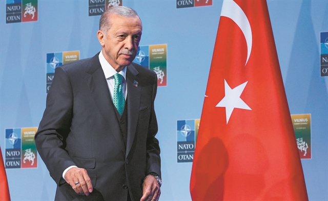 Ο πηδηχτούλης Ερντογάν