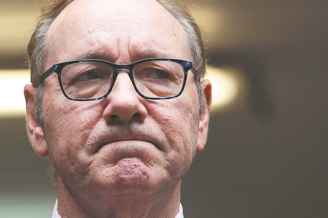 Αθώωσε τον Κέβιν Σπέισι το βρετανικό δικαστήριο