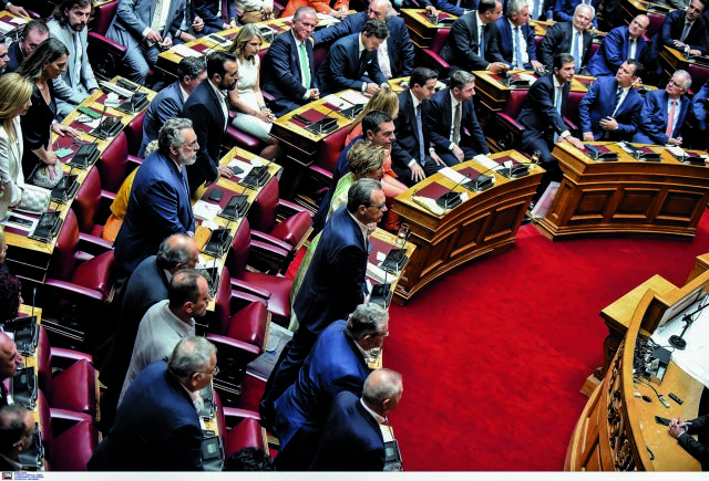 Ζητείται αντιπολίτευση