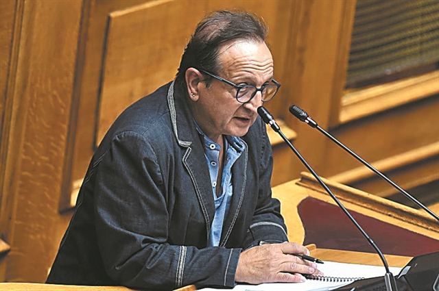 Πώς χαίρεται το πολιτικό σύστημα;