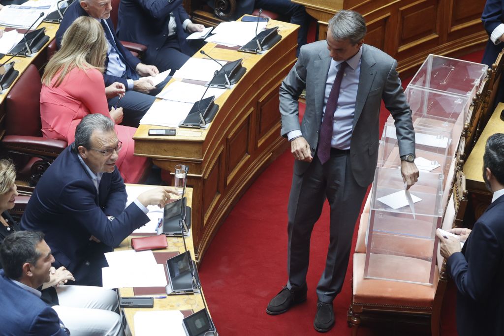 «Ο ΣΥΡΙΖΑ θα υπερασπιστεί τις κοινοβουλευτικές διαδικασίες»
