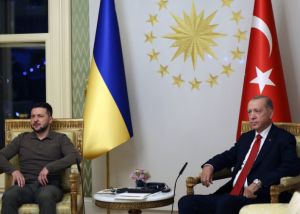 Πώς ο Ζελένσκι έκανε… «Τούρκο» τον Ερντογάν;