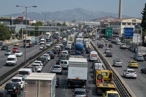 Κίνηση στους δρόμους: Αυξημένη η κίνηση στον Κηφισό