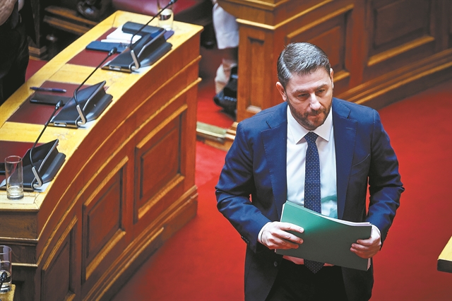 Πού στοχεύει ο Ανδρουλάκης