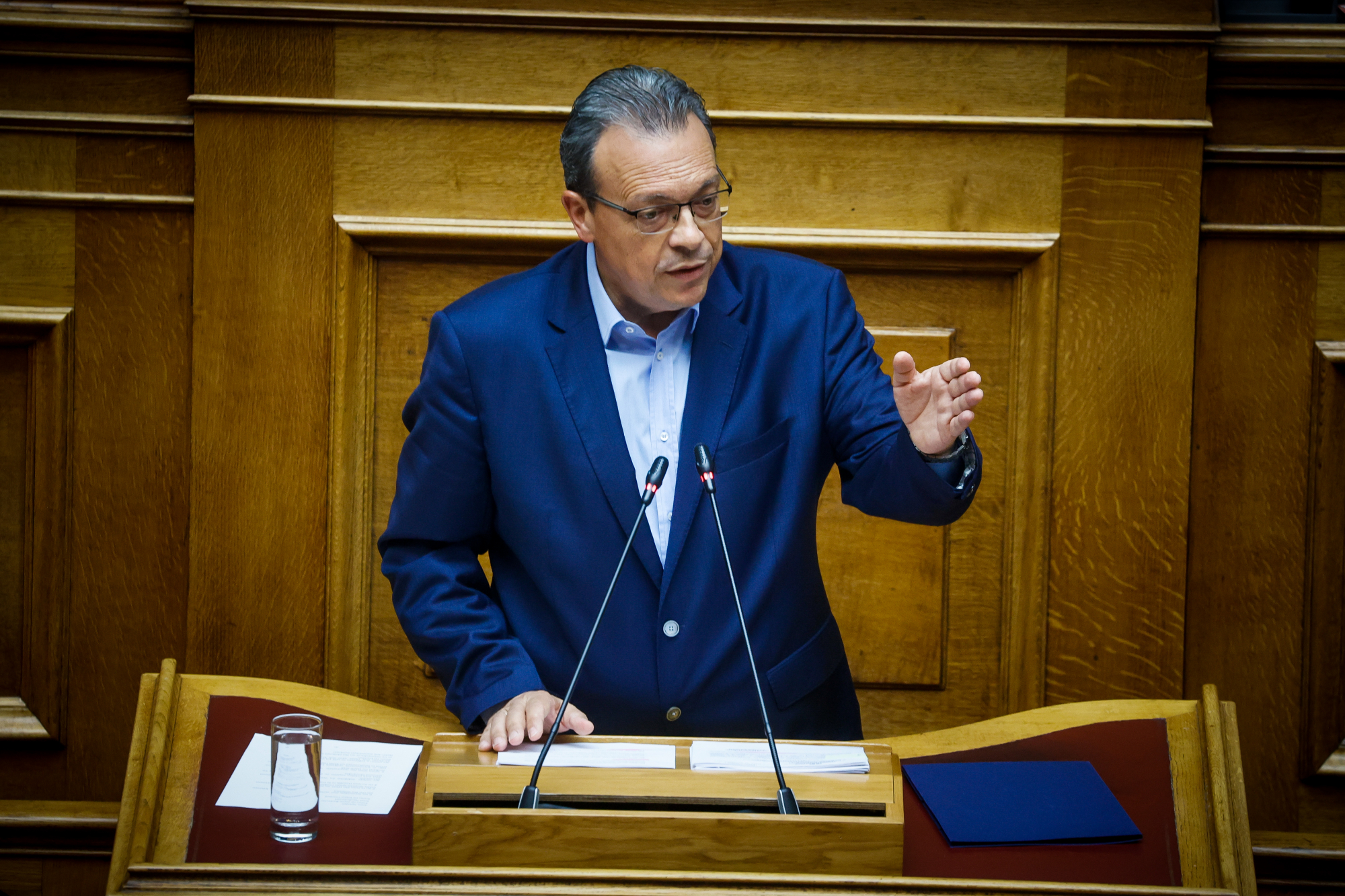 Διαφωνίες για τον χρόνο εκλογής νέας ηγεσίας  