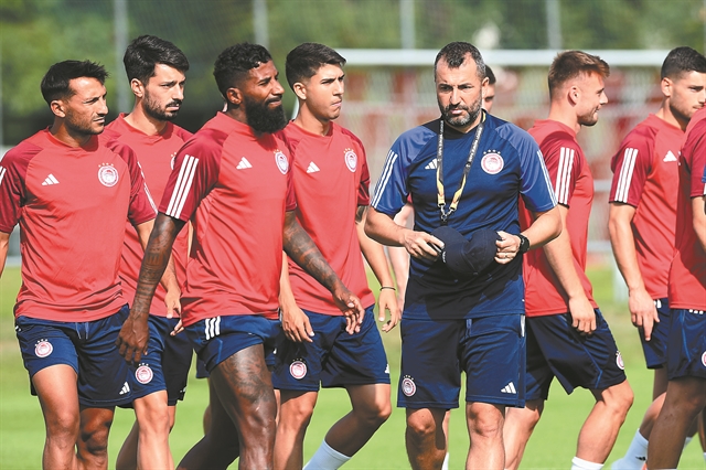 To τρίγωνο του Μαρτίνεθ και η έκπληξη με Καρβάλιο - ΤΑ ΝΕΑ