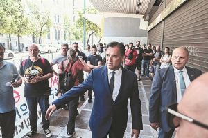 Η υπουργική θητεία του Μιχάλη Χατζηγιάννη κράτησε τέσσερις μήνες