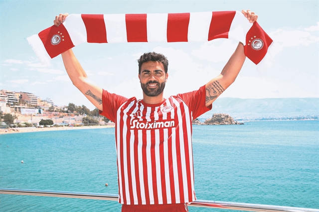 Ενας αρχηγός από… βελούδο