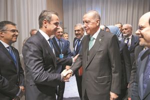 Χρονοδιάγραμμα διαλόγου σε χαμηλούς τόνους