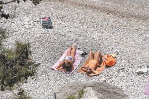 Μύθοι και αλήθειες για τα αντηλιακά