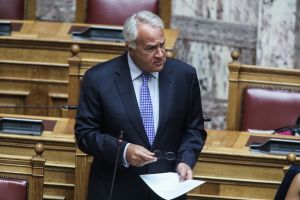 Βορίδης προς Σπαρτιάτες: «Αναγνωρίζετε τον Κασιδιάρη ως τον πολιτικό μπαμπά σας και μετά στεναχωριέστε γιατί τα ΜΜΕ σας λένε νεοναζιστές»