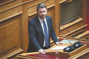 Μπλόκο σε Κασιδιάρη προτείνει το ΠΑΣΟΚ