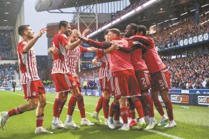 Το γεμάτο μπλοκάκι του Ντιέγκο Μαρτίνεθ