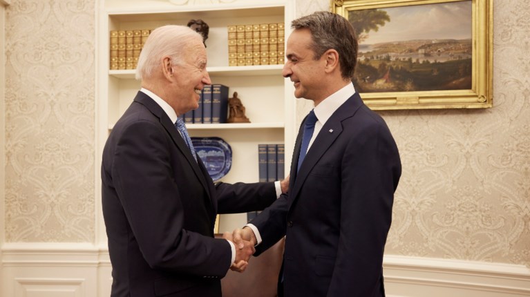 Κυριάκος Μητσοτάκης: Τηλεφωνική επικοινωνία με τον Τζο Μπάιντεν –  Στενοί οι δεσμοί των δυο χωρών