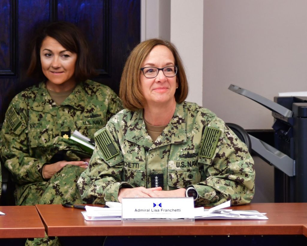 Τζο Μπάιντεν: Προτείνει την Φραντσέτι για την αρχηγία του Ναυτικού