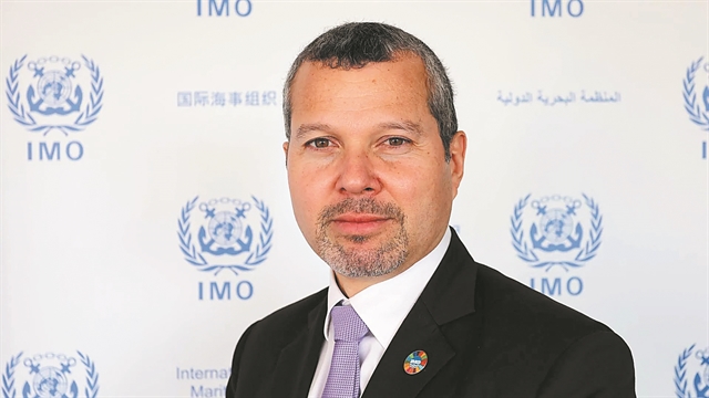 Μπροστά σε μεγάλες προκλήσεις