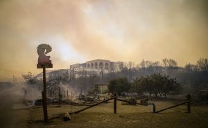 Φωτιές: Αναστολή καταβολής ασφαλιστικών εισφορών, δόσεις και παρατάσεις καταβολών για τους πληγέντες