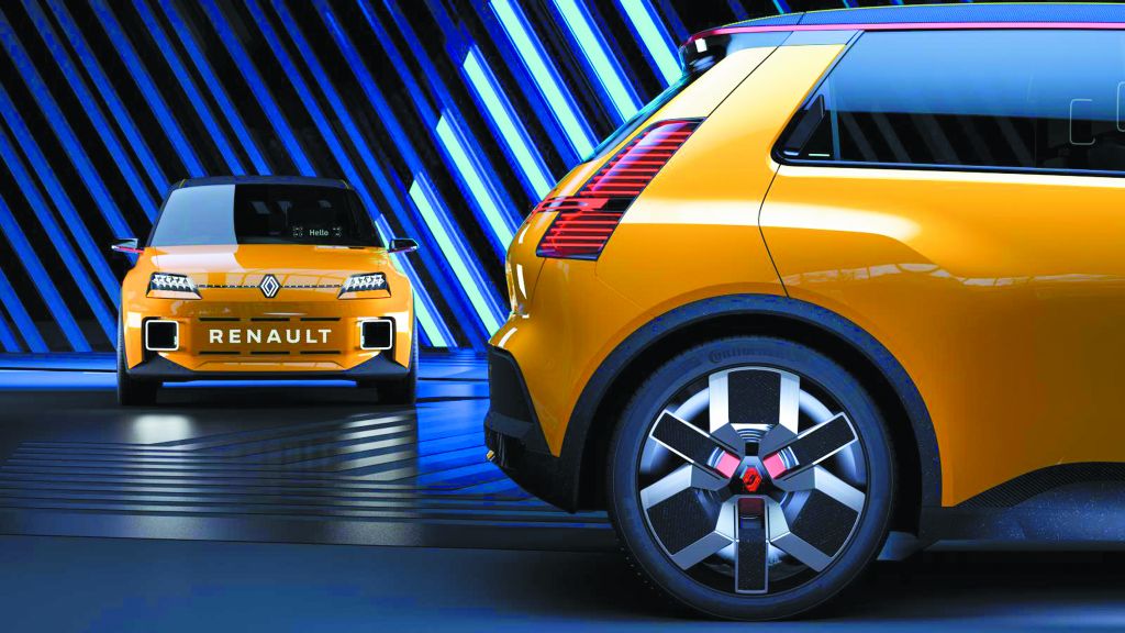 RENAULT 5: ΔΟΚΙΜΕΣ ΣΤΟΝ ΑΡΚΤΙΚΟ