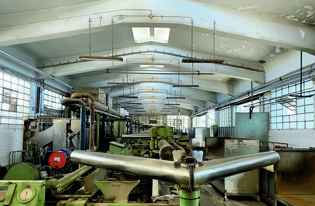 Πώς στήνει κανείς μία έκθεση σε ένα εργοτάξιο;