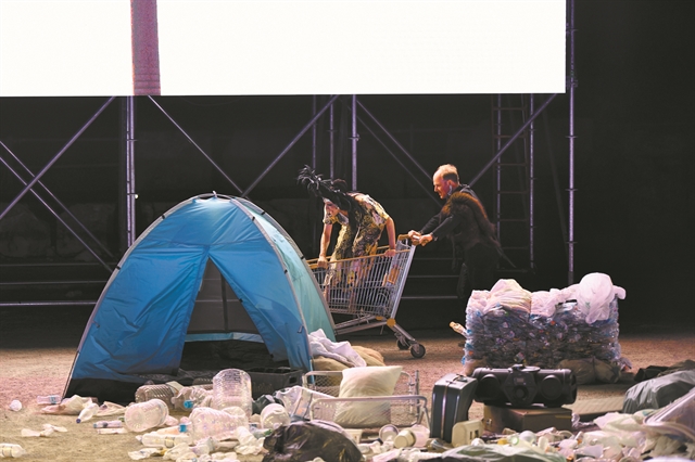 «Νόμιζα ότι ο κόσμος θα πετούσε μπουκάλια»